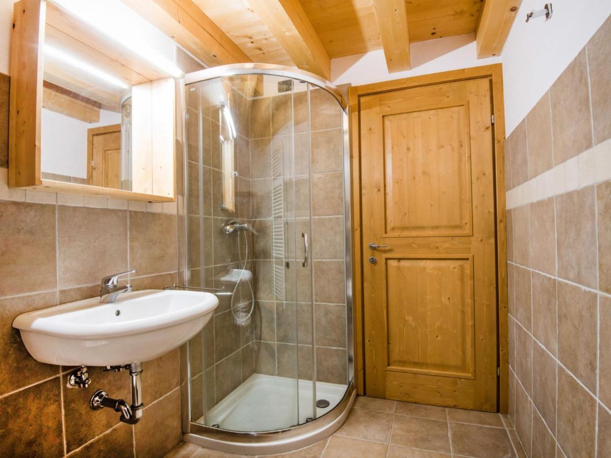 Apartment Albergo Diffuso - Cjasa De Barce-1 By Interhome 바르치스 외부 사진